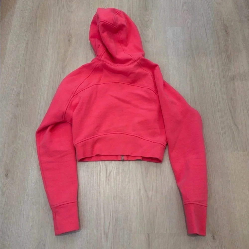 Lululemon Scuba Full-Zip Cropped Hoodie in Lip Gloss Size 6